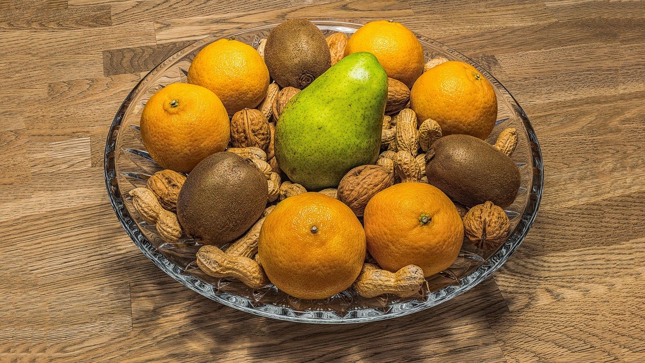 Diet During Cancer Treatment - fruit bowl, nuts