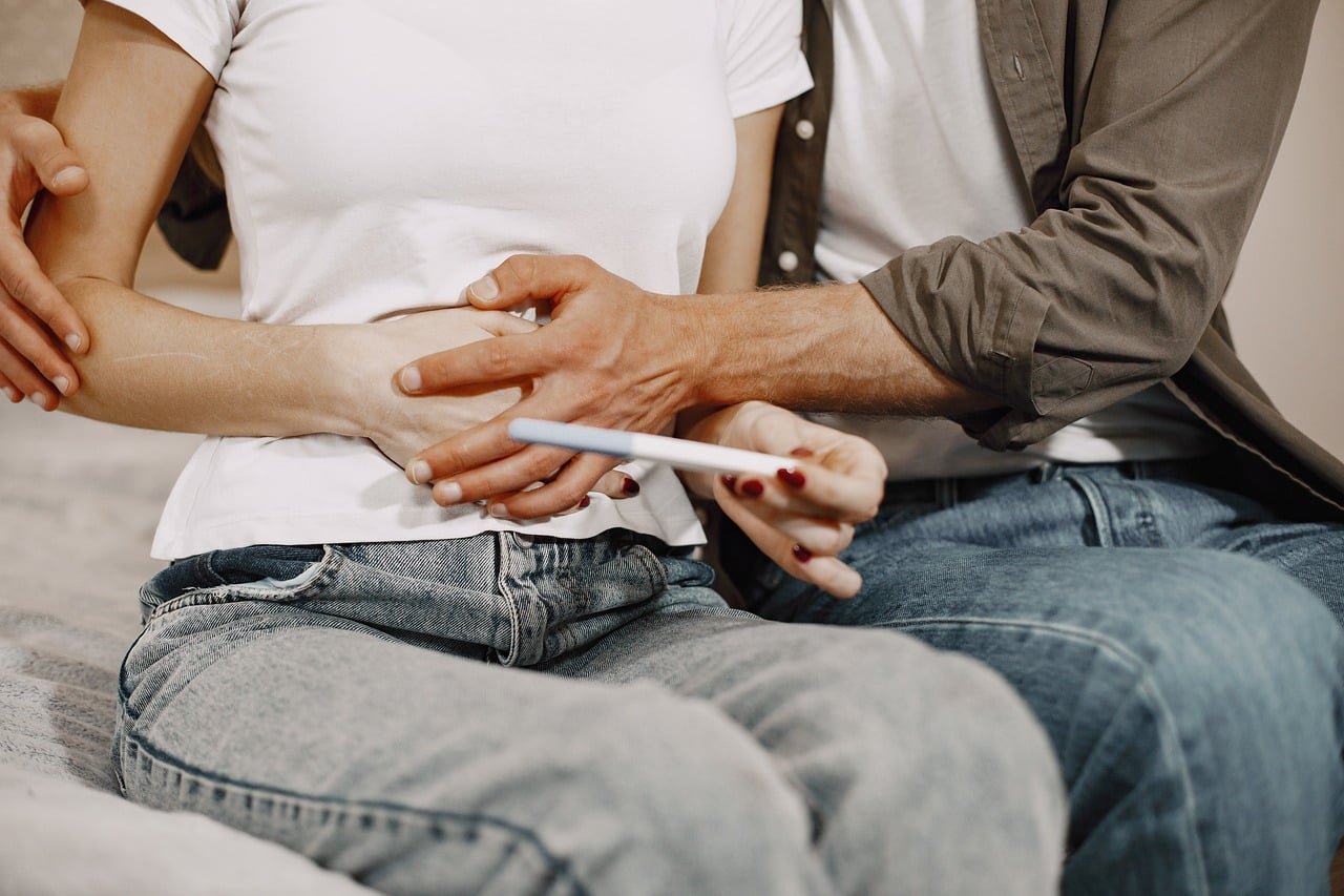 Ovulation, Fertility and Pregnancy Tests - pregnancy test, couple