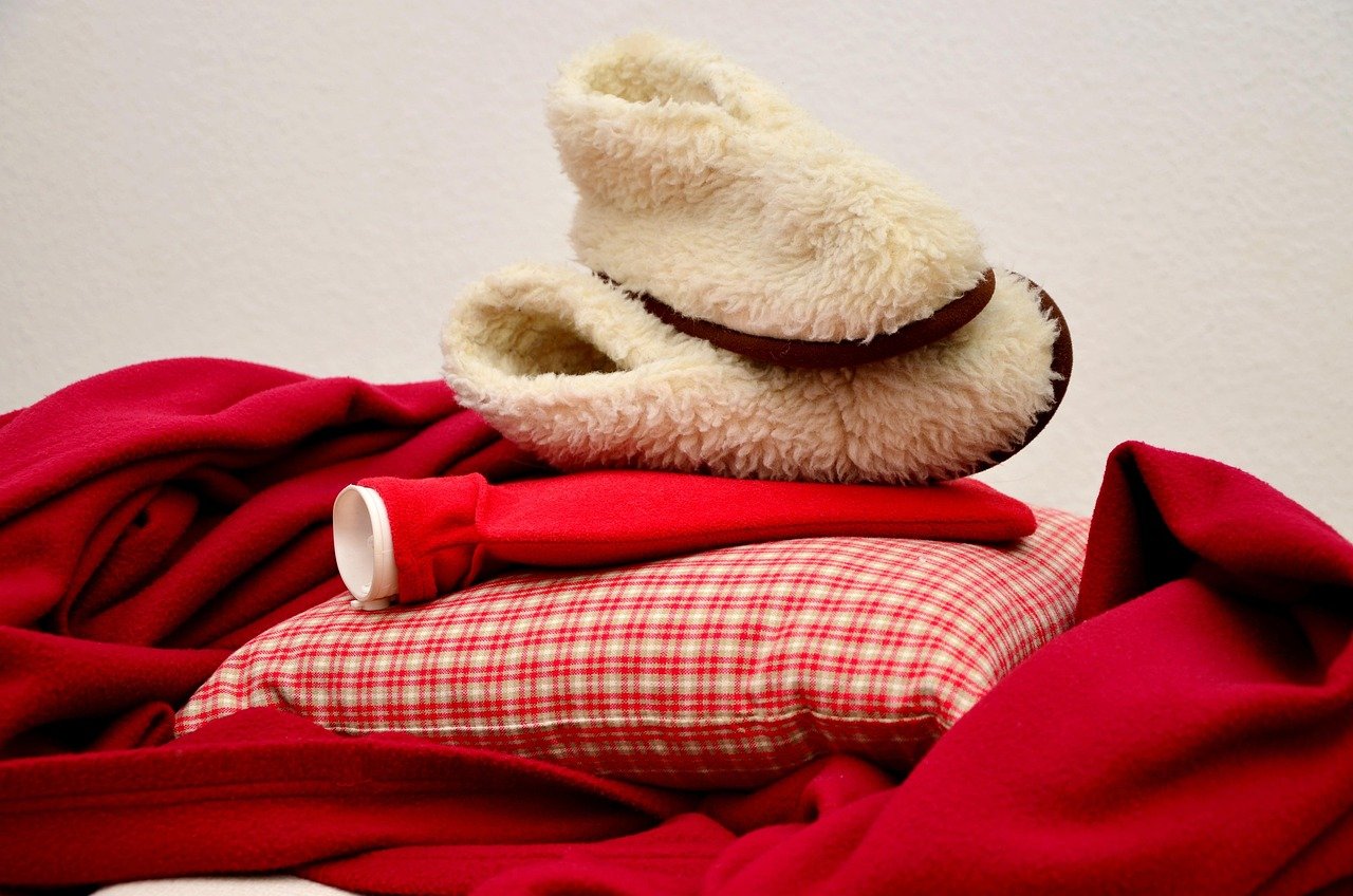 Severe Period Pain - warm, ceiling